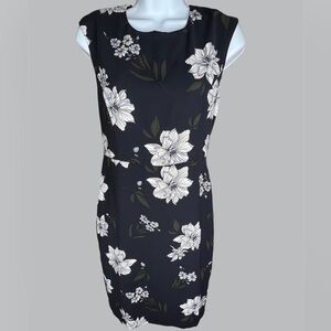 NEW!  Banana Republic Black and White Floral Sheath Dress Size 0 Cap Sleeves
